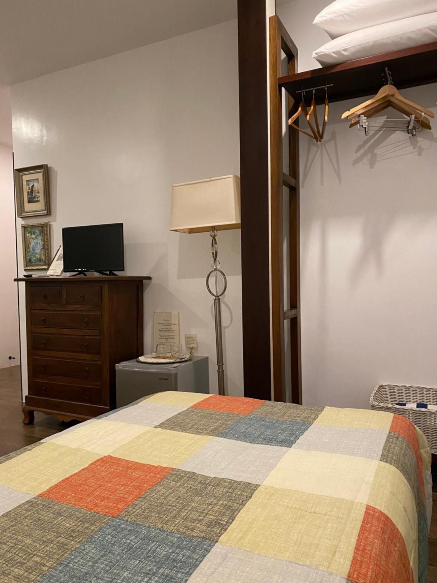Balai Benedicere Bed & Breakfast Bacnotan Exterior foto