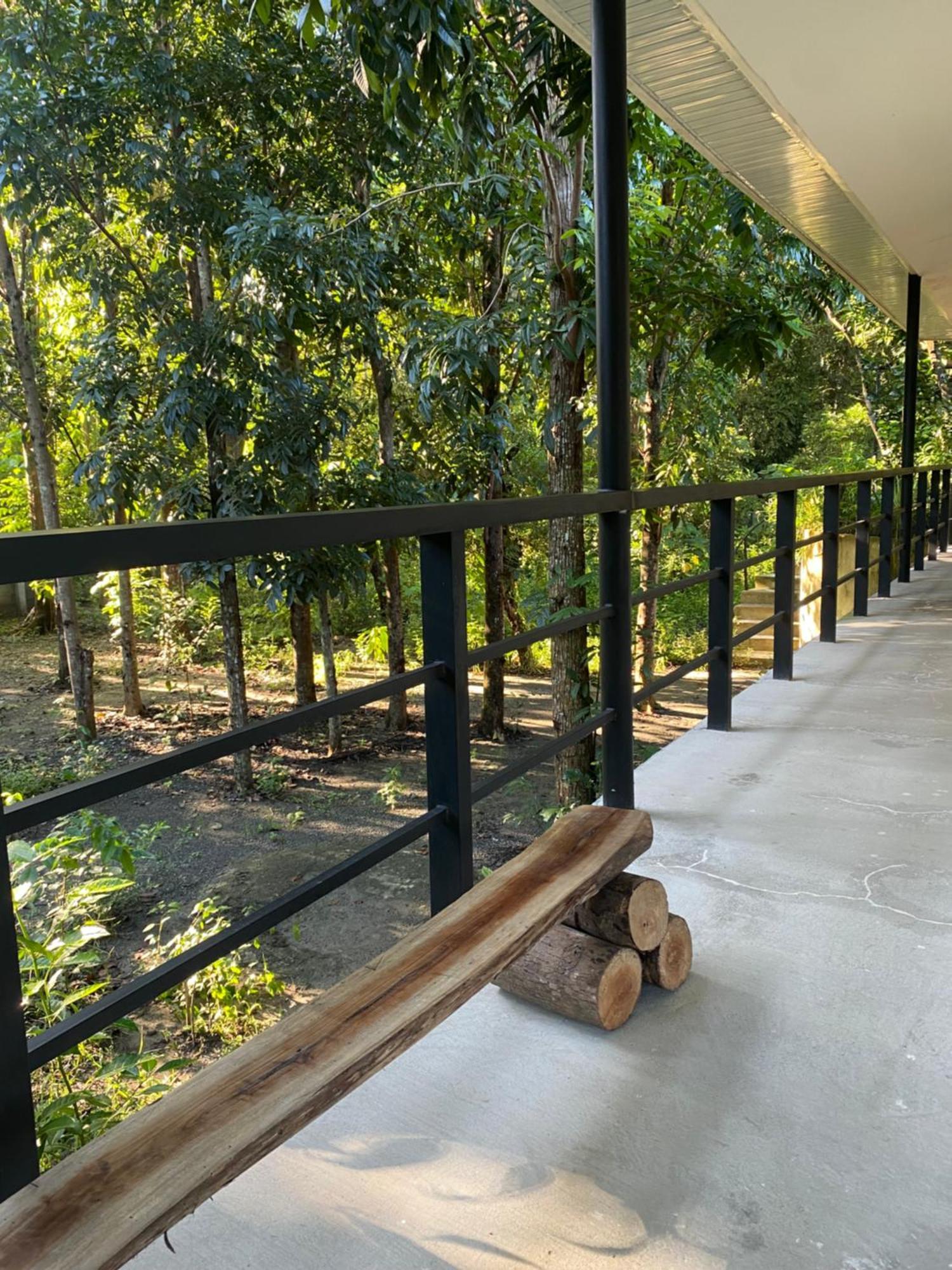 Balai Benedicere Bed & Breakfast Bacnotan Exterior foto